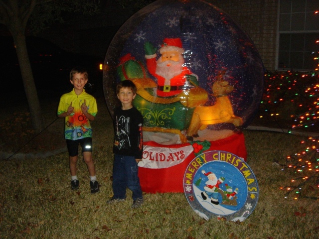 2005-12-26-145 Windemere Lights PF.jpg